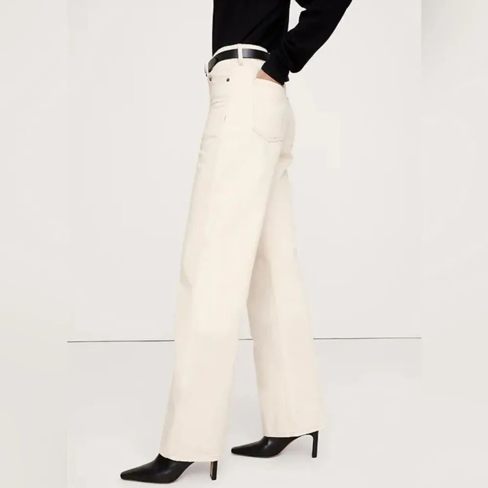 NWT Banana Republic Wide Leg White Jeans